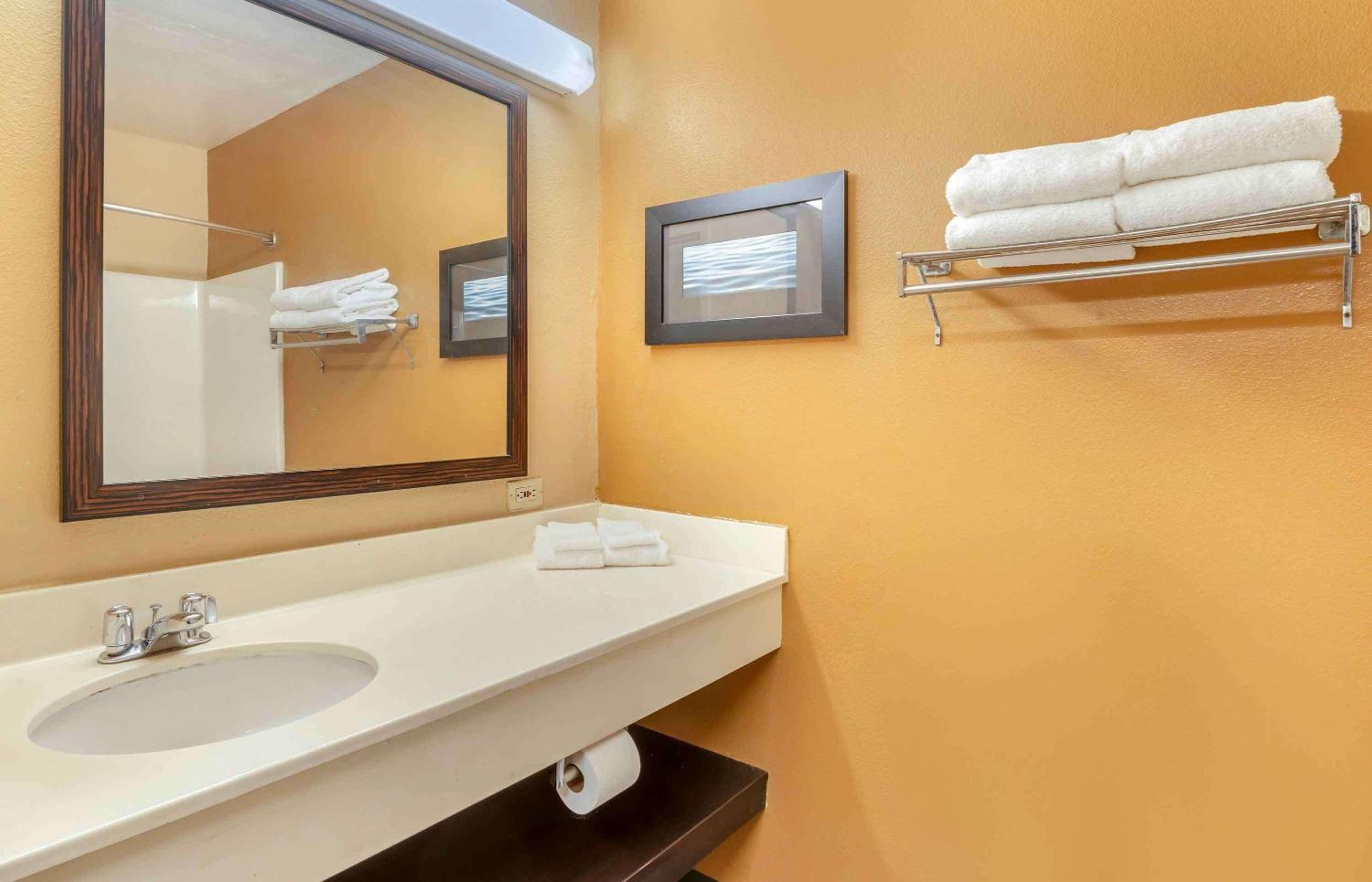 Фото Extended Stay America Suites Oakland Emeryville