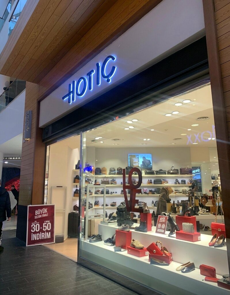 Shoe store Hotic, Istanbul, photo