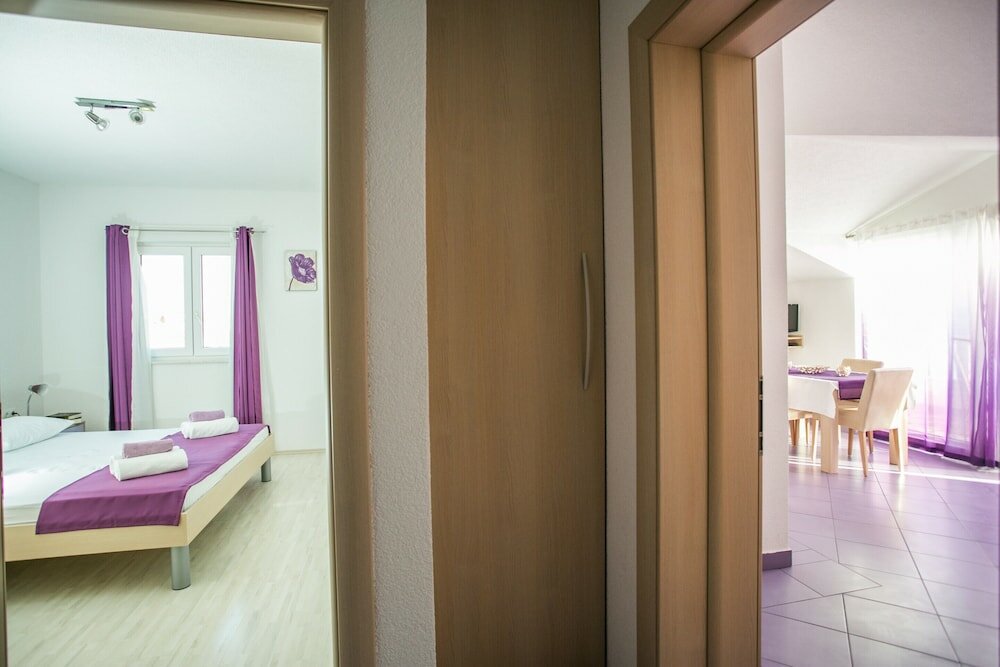 Фото Kaja - right next to the beach