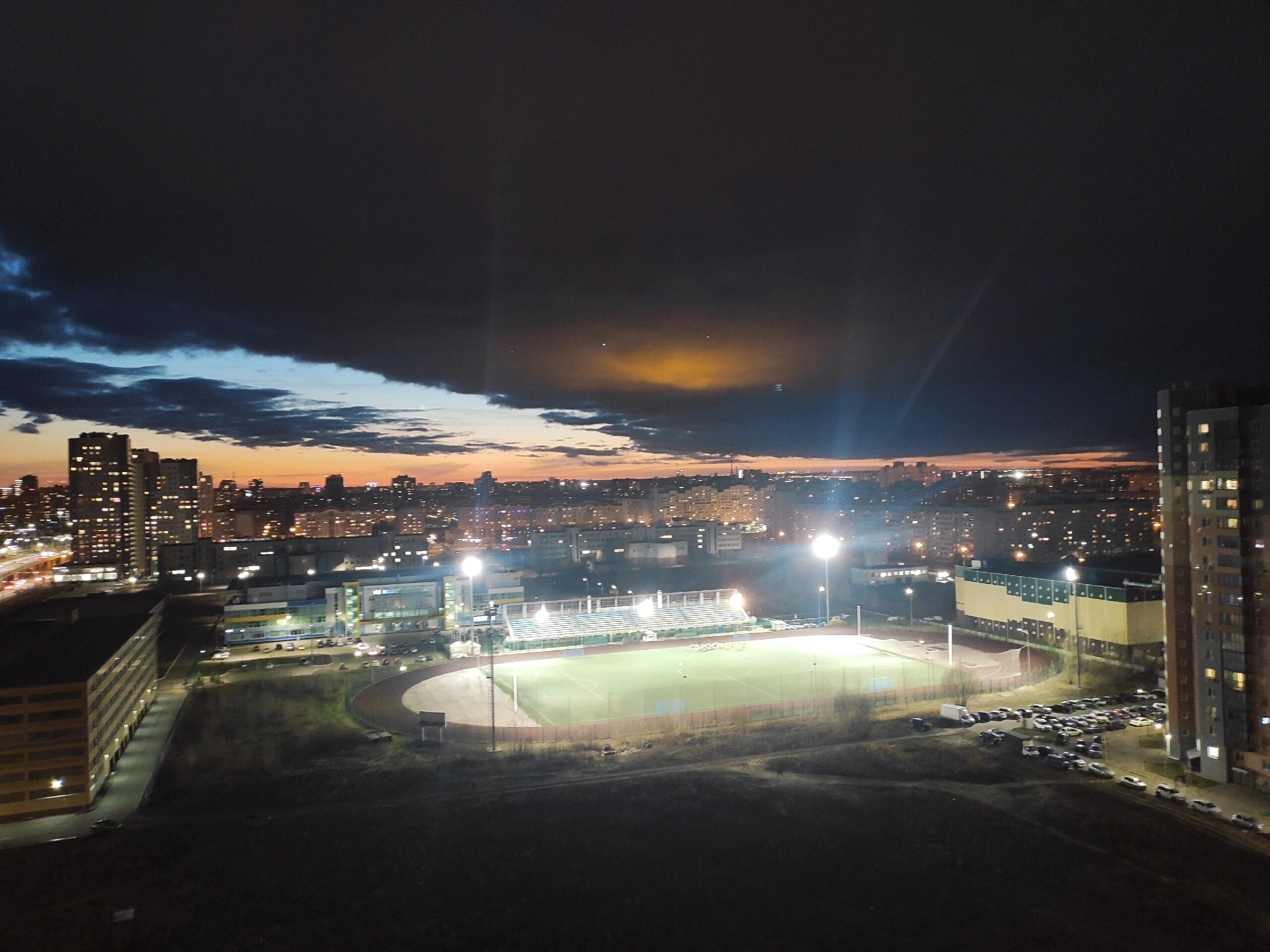 Фото Видовые апартаменты с парковкой около набережной и аквапарка Ривьера