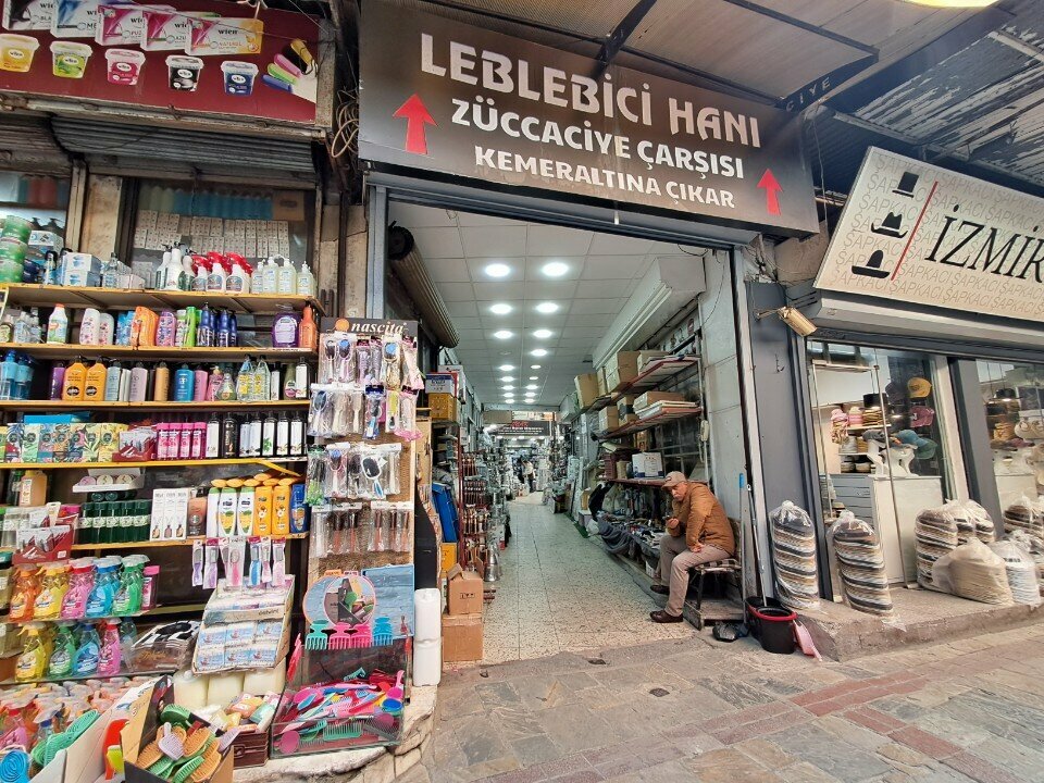 Tableware shop Selim Züccaciye, Izmir, photo
