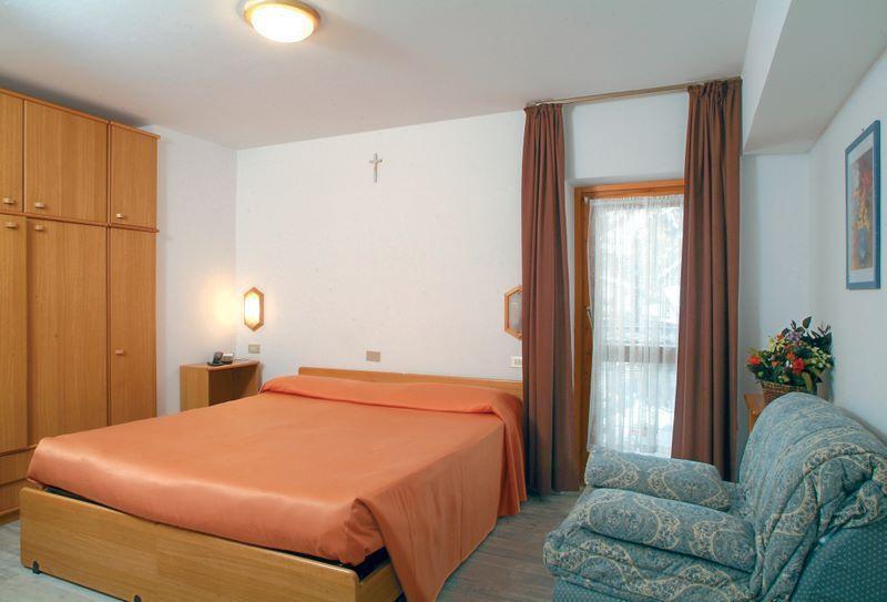 Фото Hotel Bijou