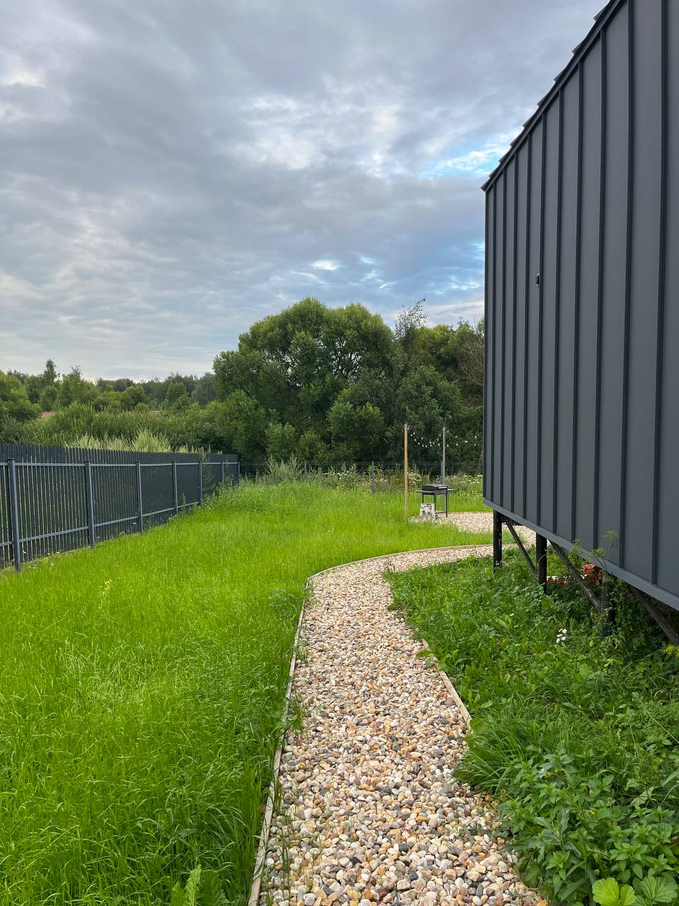 Фото Барн Hide Forest