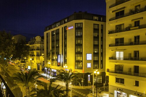 Гостиница Novotel Suites Cannes Centre в Каннах