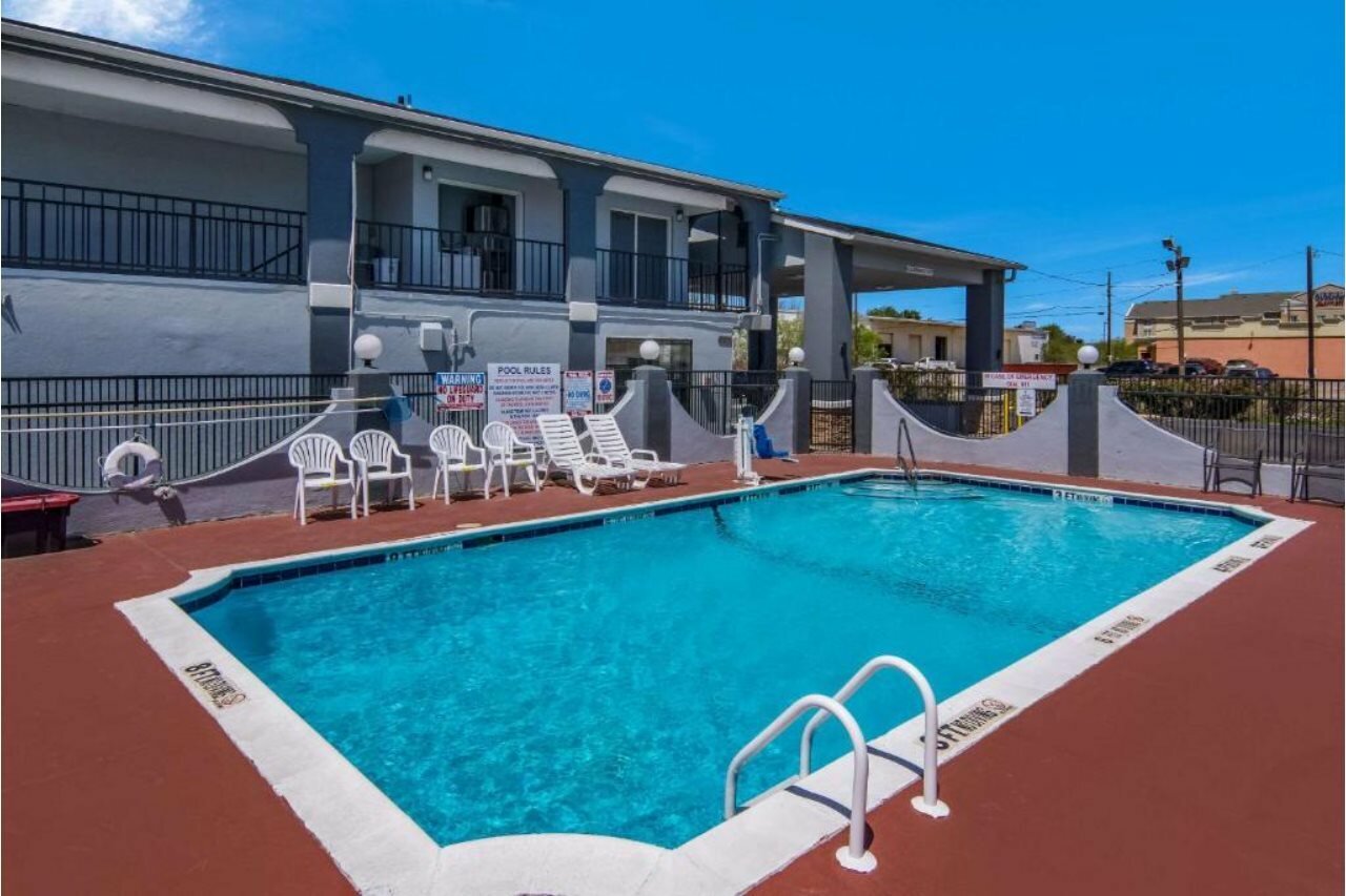 Фото Econo Lodge Waco North I-35