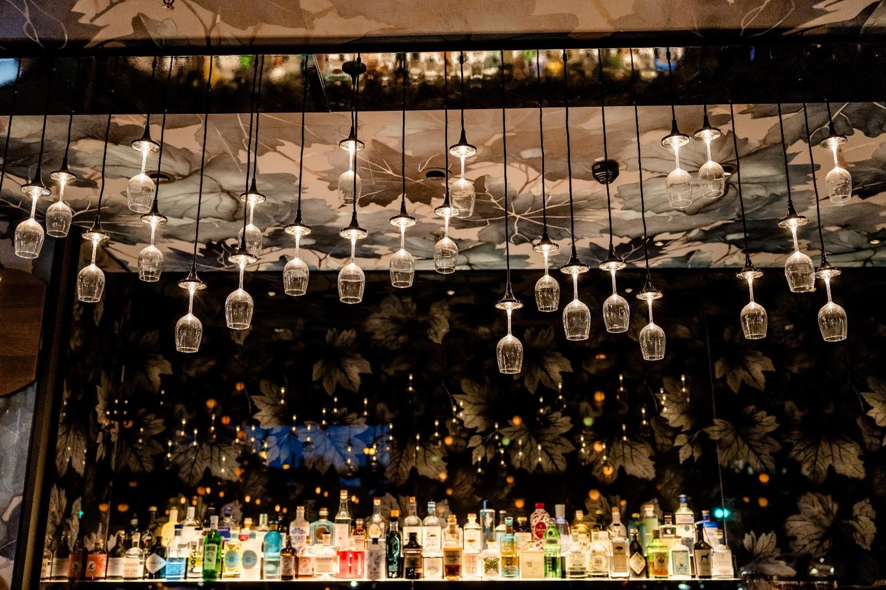 Фото Motel One Wiesbaden