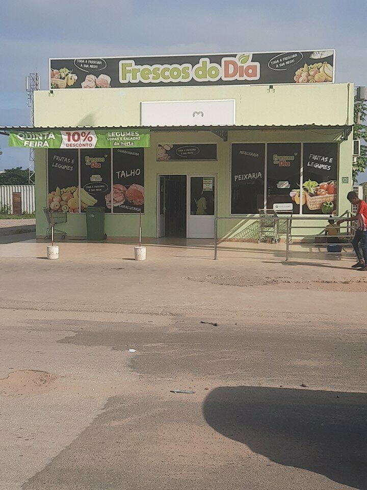 Supermarket Frescos do Dia Nova Vida, Loanda, photo