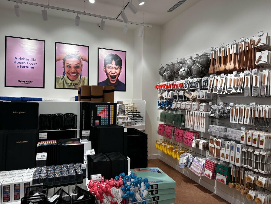 Gift and souvenir shop Flying Tiger Copenhagen, Istanbul, photo