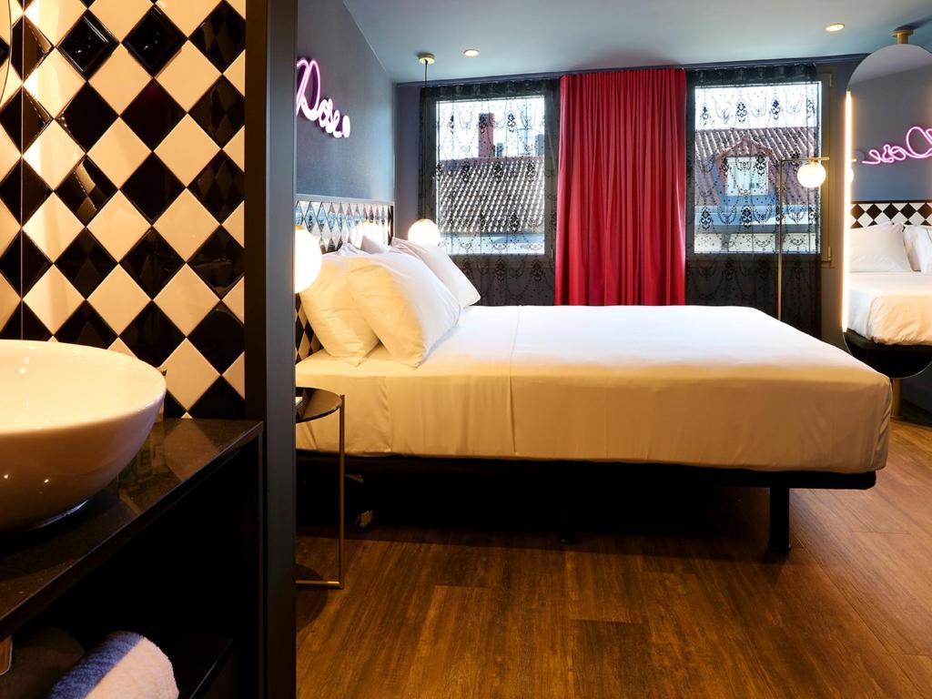 Фото Axel Hotel Madrid - Adults Only