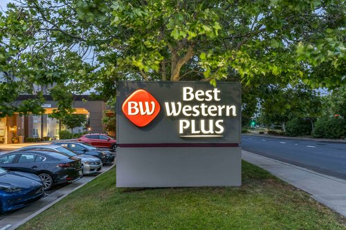 Гостиница Best Western Plus Vineyard Inn в Ливерморе