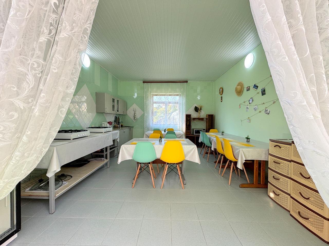 Фото Селена