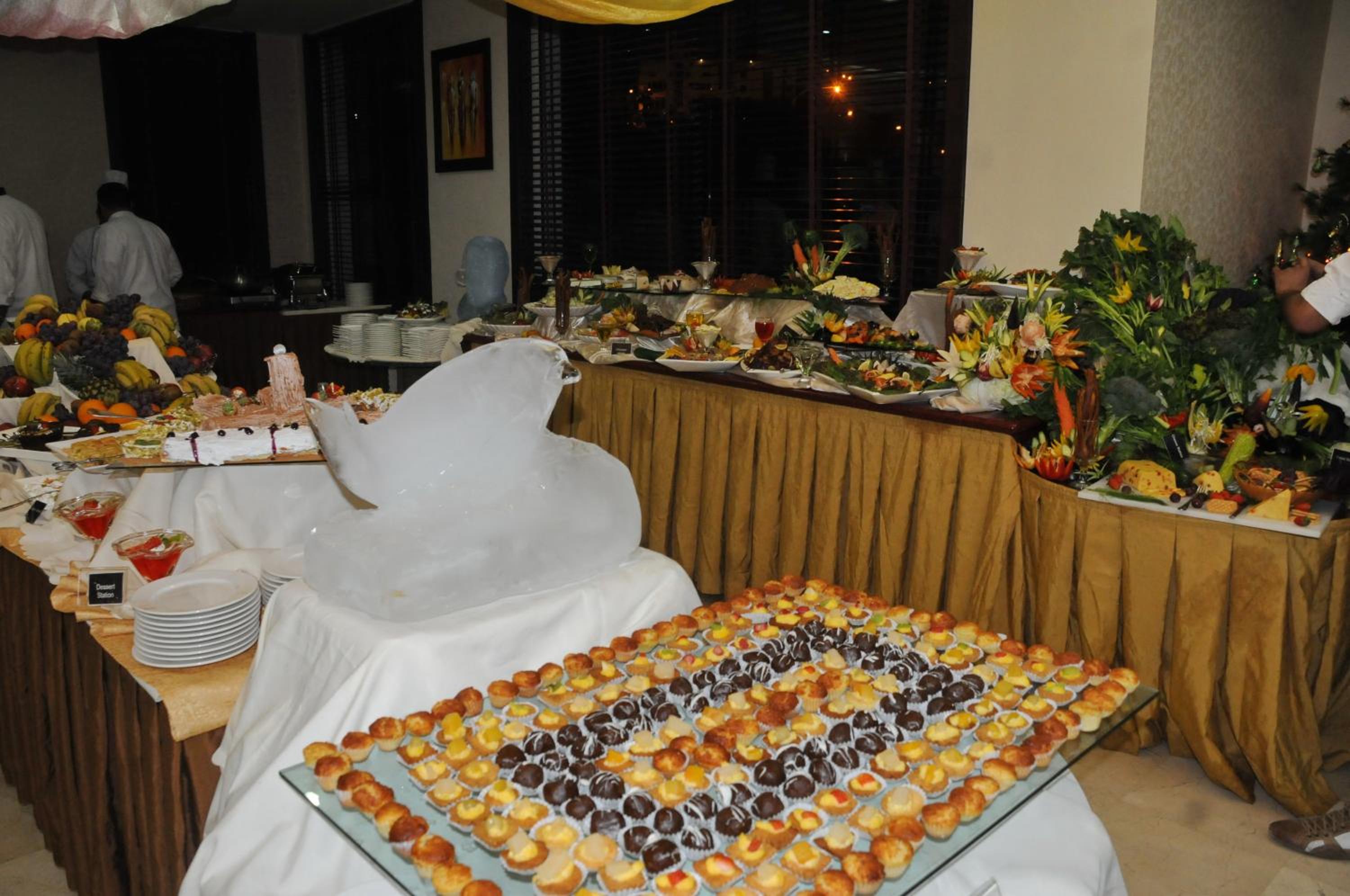 Фото Petra Moon Hotel