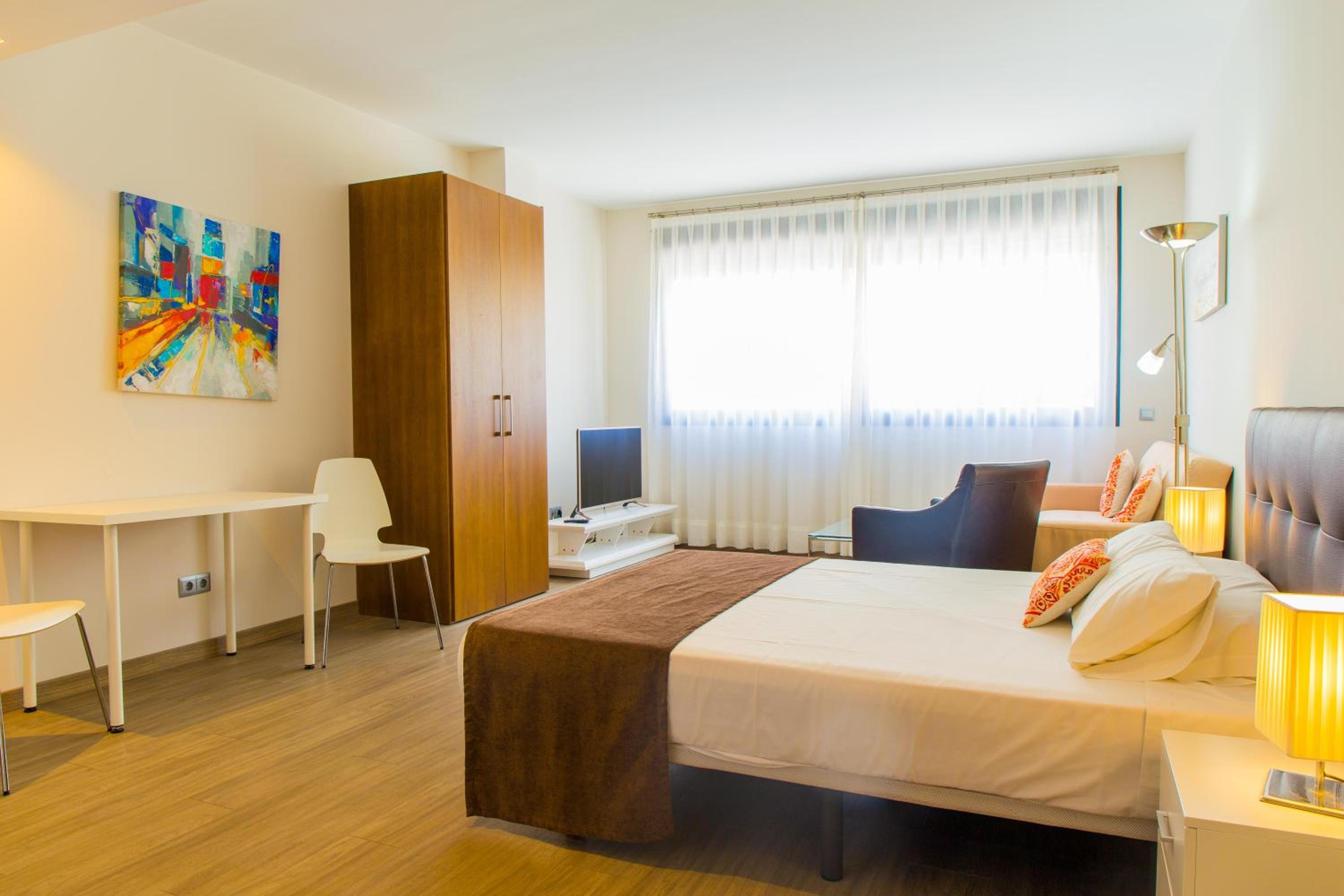 Фото Dimona Suites