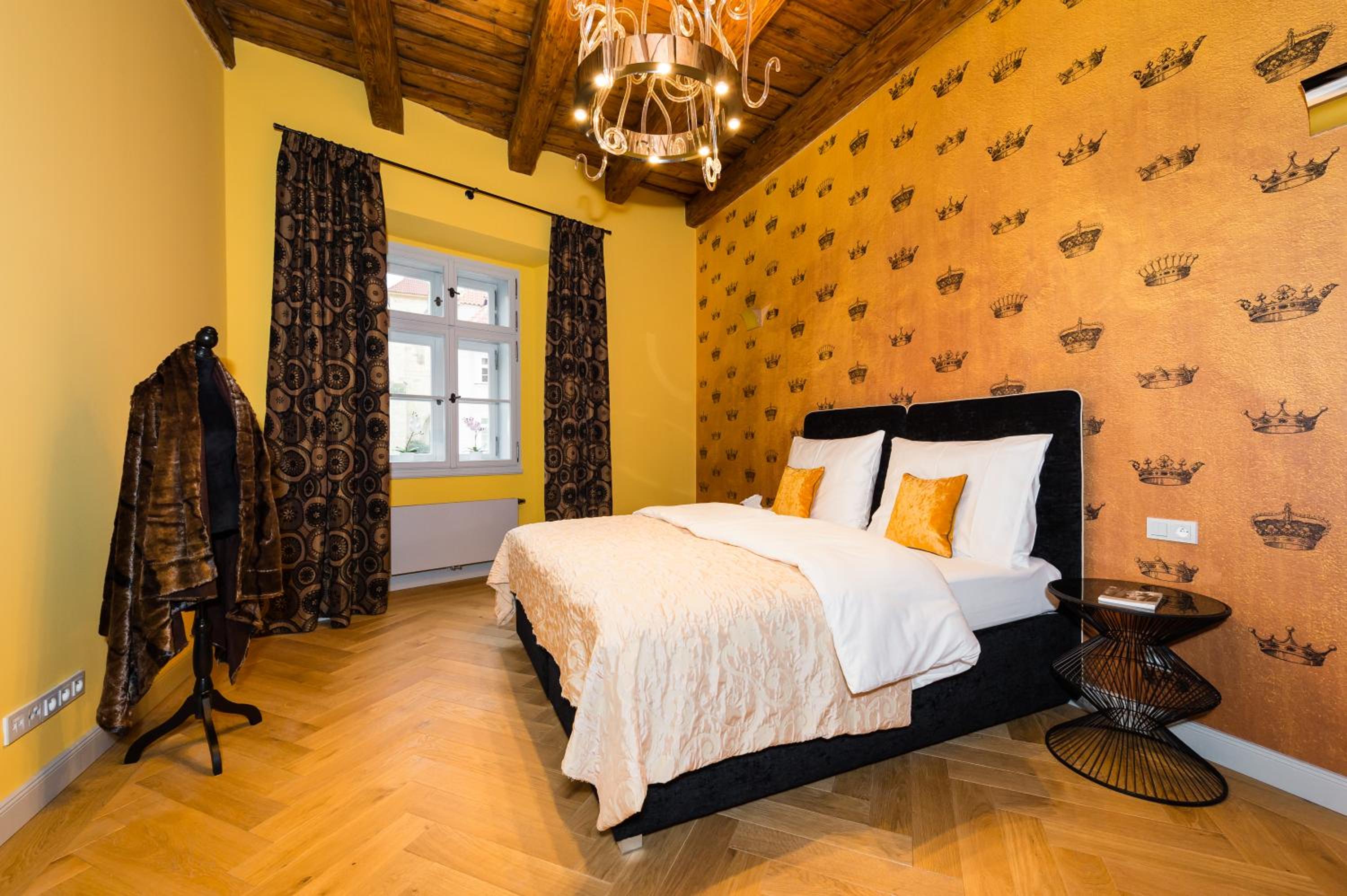 Фото Old Royal Post Hotel