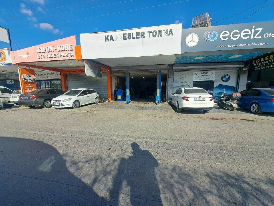 Metalwork Brothers Lathe, Izmir, photo