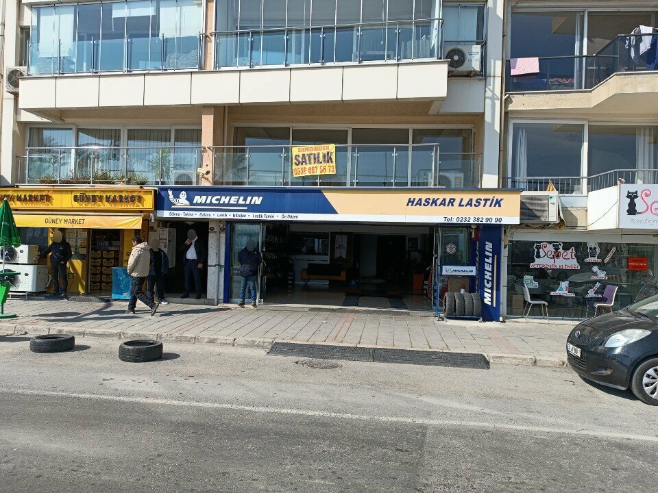 Tires and wheels Maxilastik, Izmir, photo