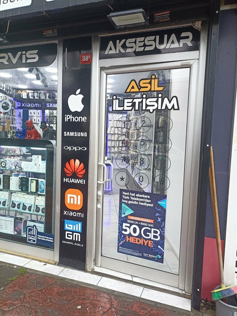 Mobile phone store Asil Communication, Istanbul, photo