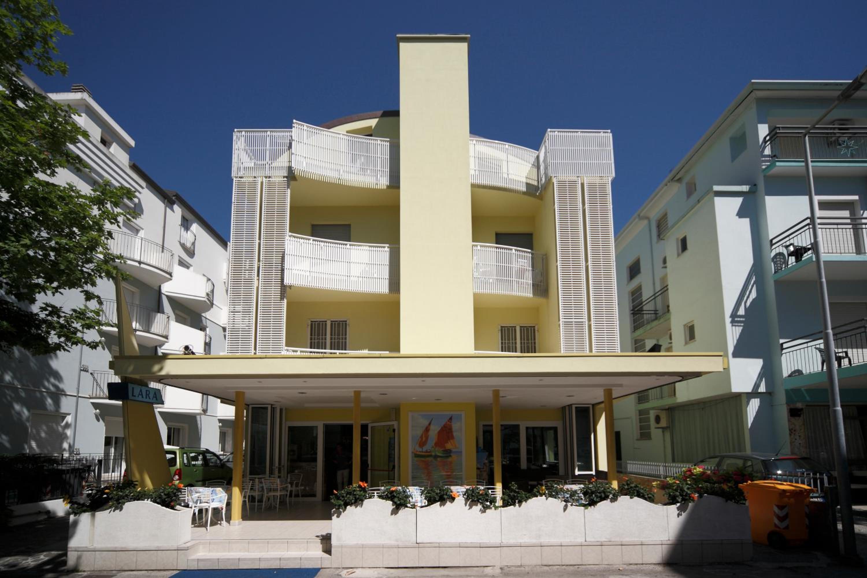 Фото Hotel Lara