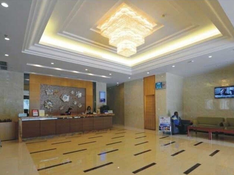 Фото GreenTree Inn Dongguan Houjie Business Hotel