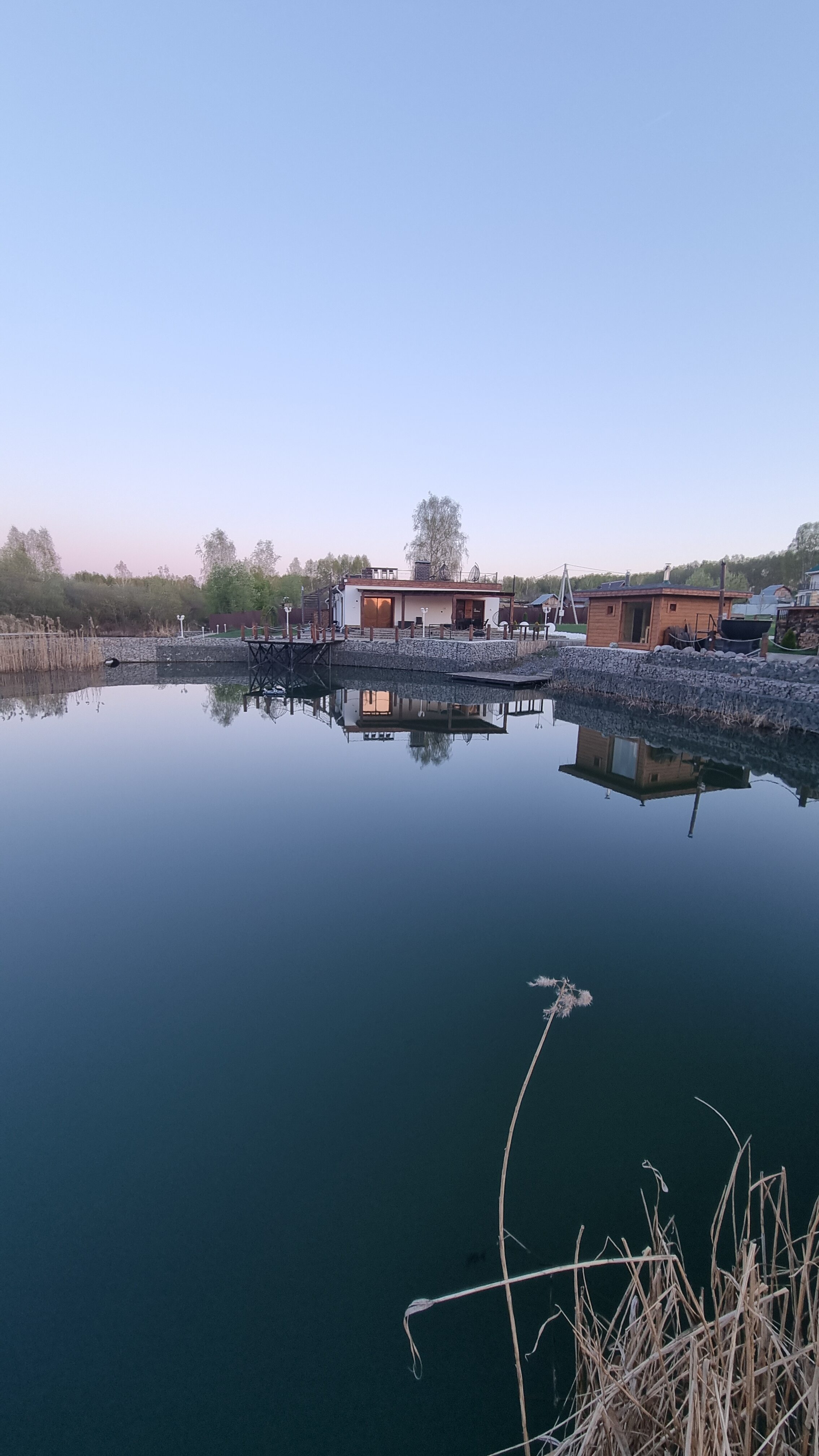 Фото White Grove