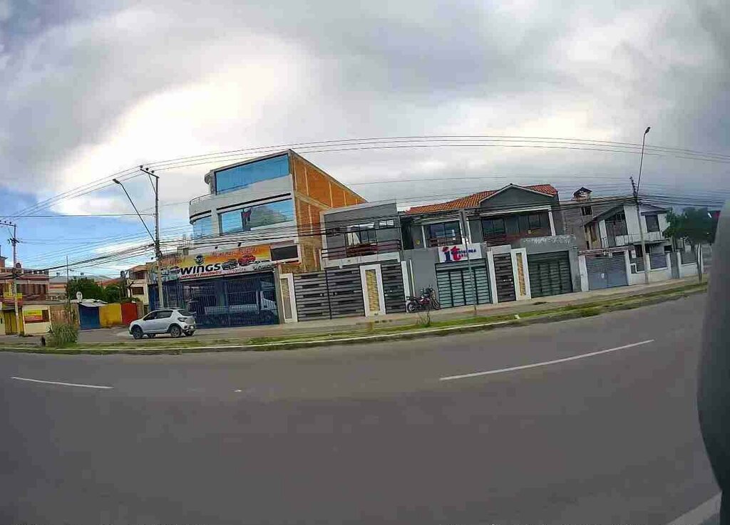 Building materials wholesale Importadora Tapia, Cochabamba, photo