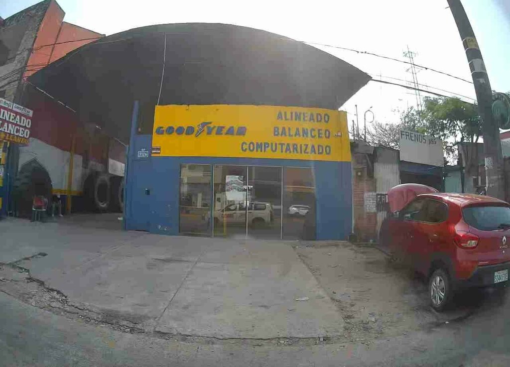 Tires and wheels Llantas Goodyear Bolivia Nr, Santa Cruz de la Sierra, photo
