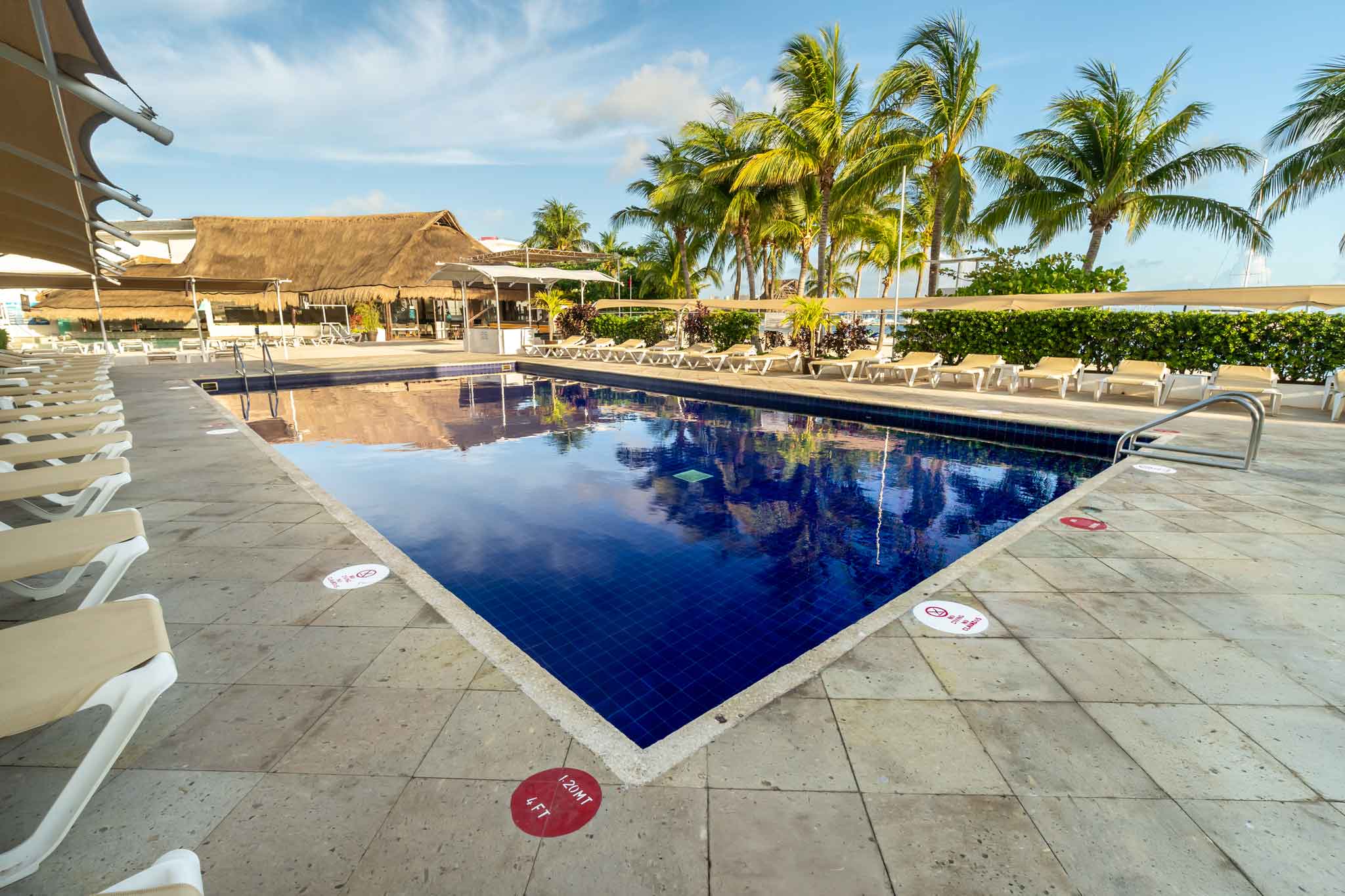 Фото Aquamarina Beach Hotel Cancún