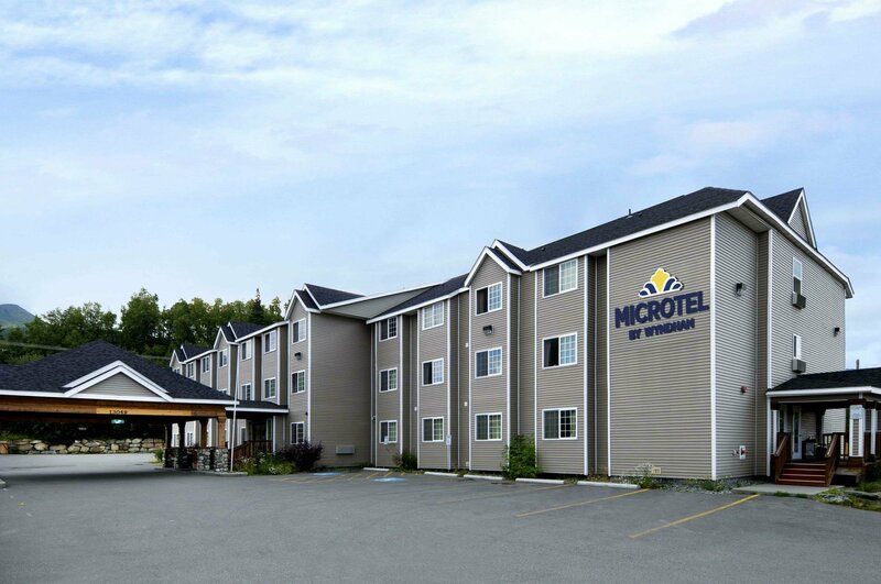 Гостиница Microtel Inn & Suites by Wyndham Eagle River/Anchorage Area