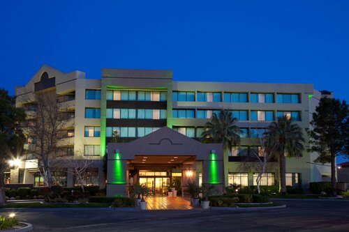 Гостиница Holiday Inn Palmdale-Lancaster, an Ihg Hotel в Палмдэйле