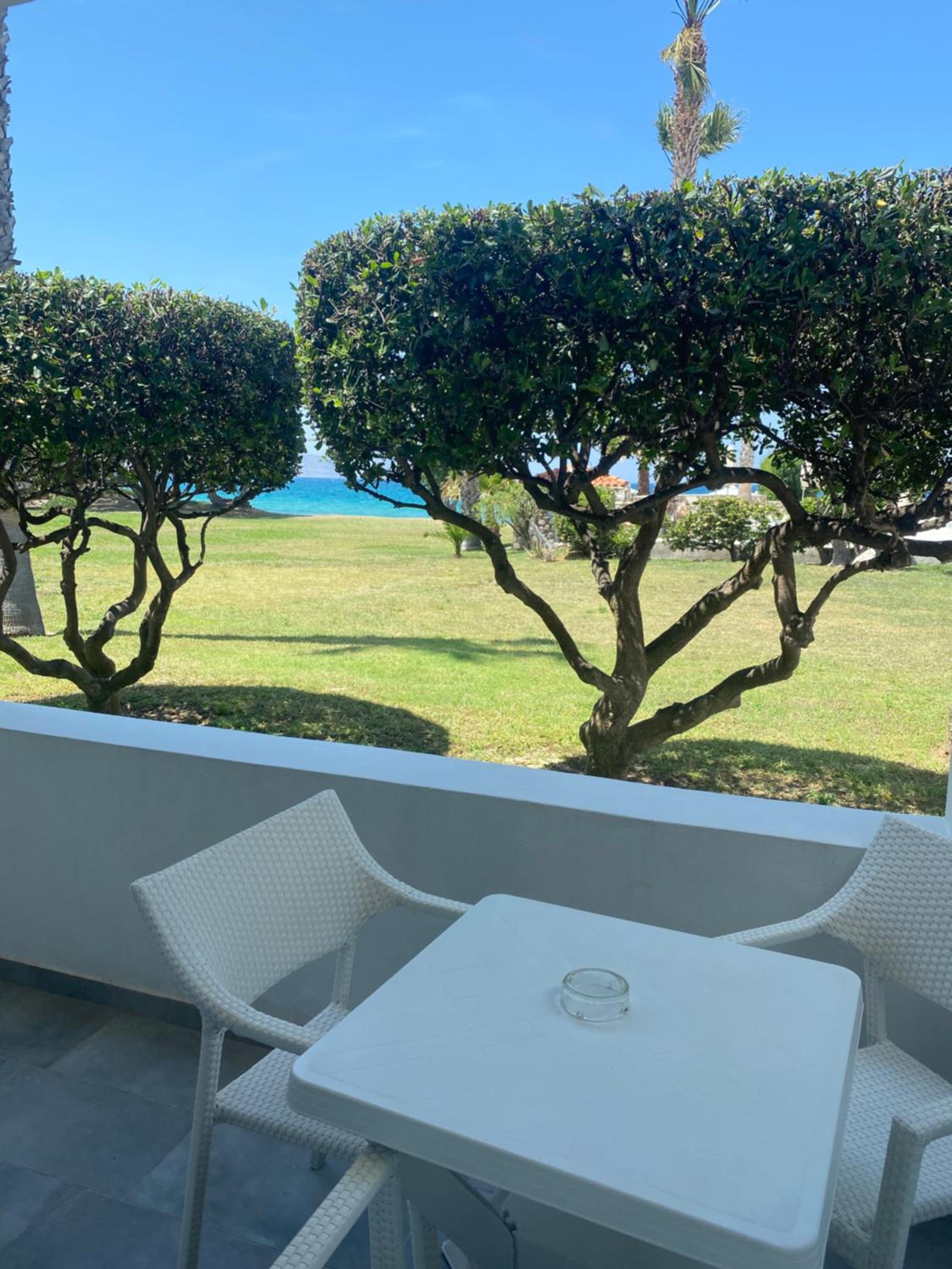 Фото Irina Beach Hotel