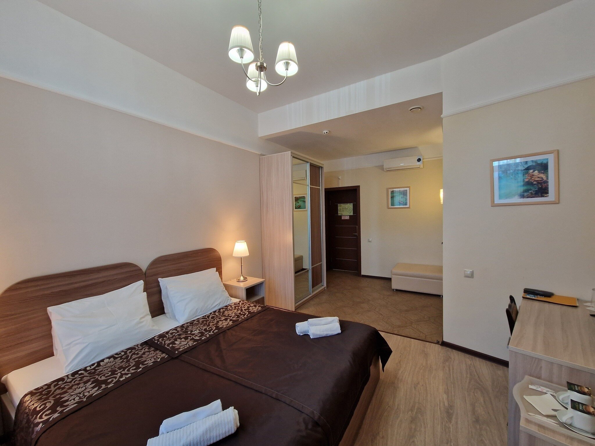 Фото отеля 2