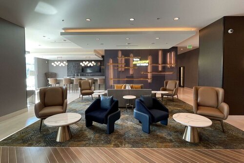Гостиница La Quinta Inn & Suites by Wyndham La Habra в Фуллертоне