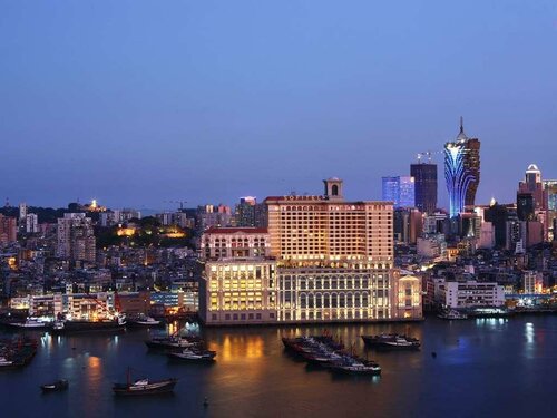 Гостиница Sofitel Macau at Ponte 16 в Макао (Аомыне)
