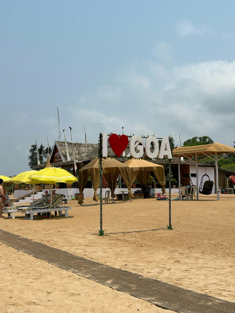 Cafe Fisherman's hut beach shack, Goa, photo