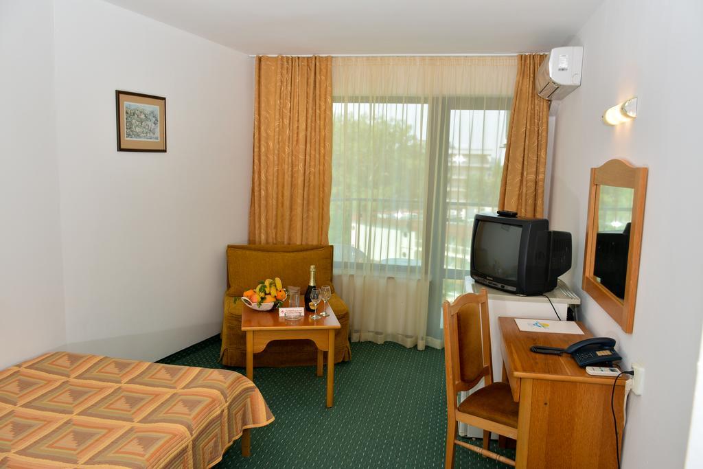 Фото Hotel Slavyanski 