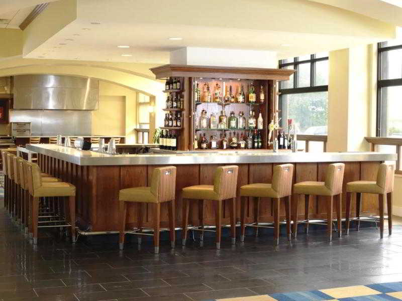 Фото Four Points by Sheraton Philadelphia Airport