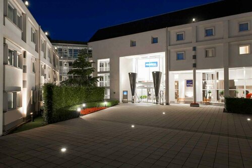 Гостиница Novotel Brugge Centrum в Брюгге