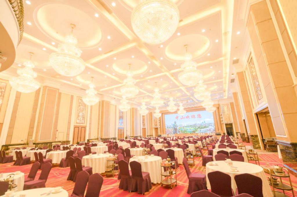 Фото King Century Hotel