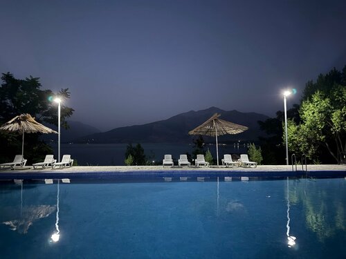 Anna Muglalis yalangoch