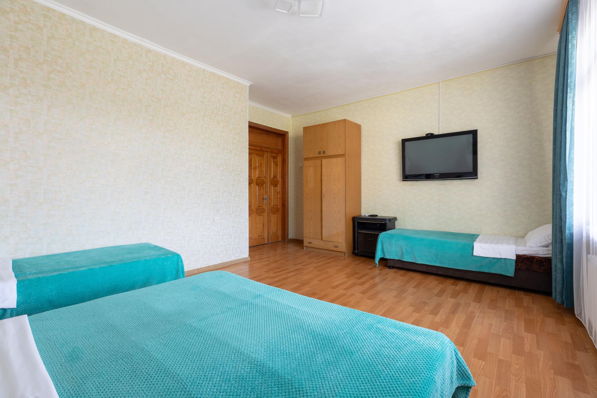 Фото Селена