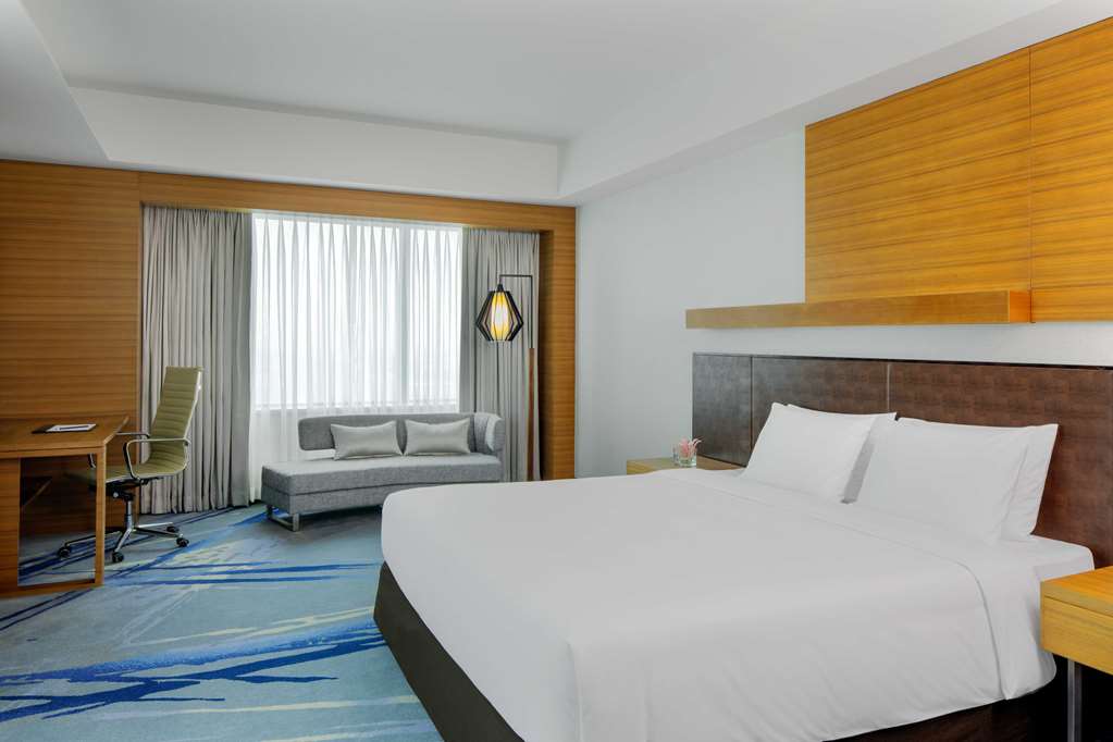 Фото Radisson Blu Hotel, Cebu