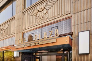 Гостиница The Plaza Hotel Pioneer Park