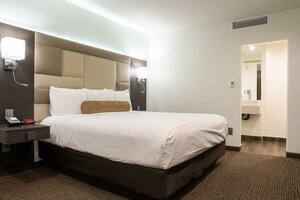 Hotel Xilo Glendale (California, County of Los Angeles, Glendale, East Colorado Street) ، فندق