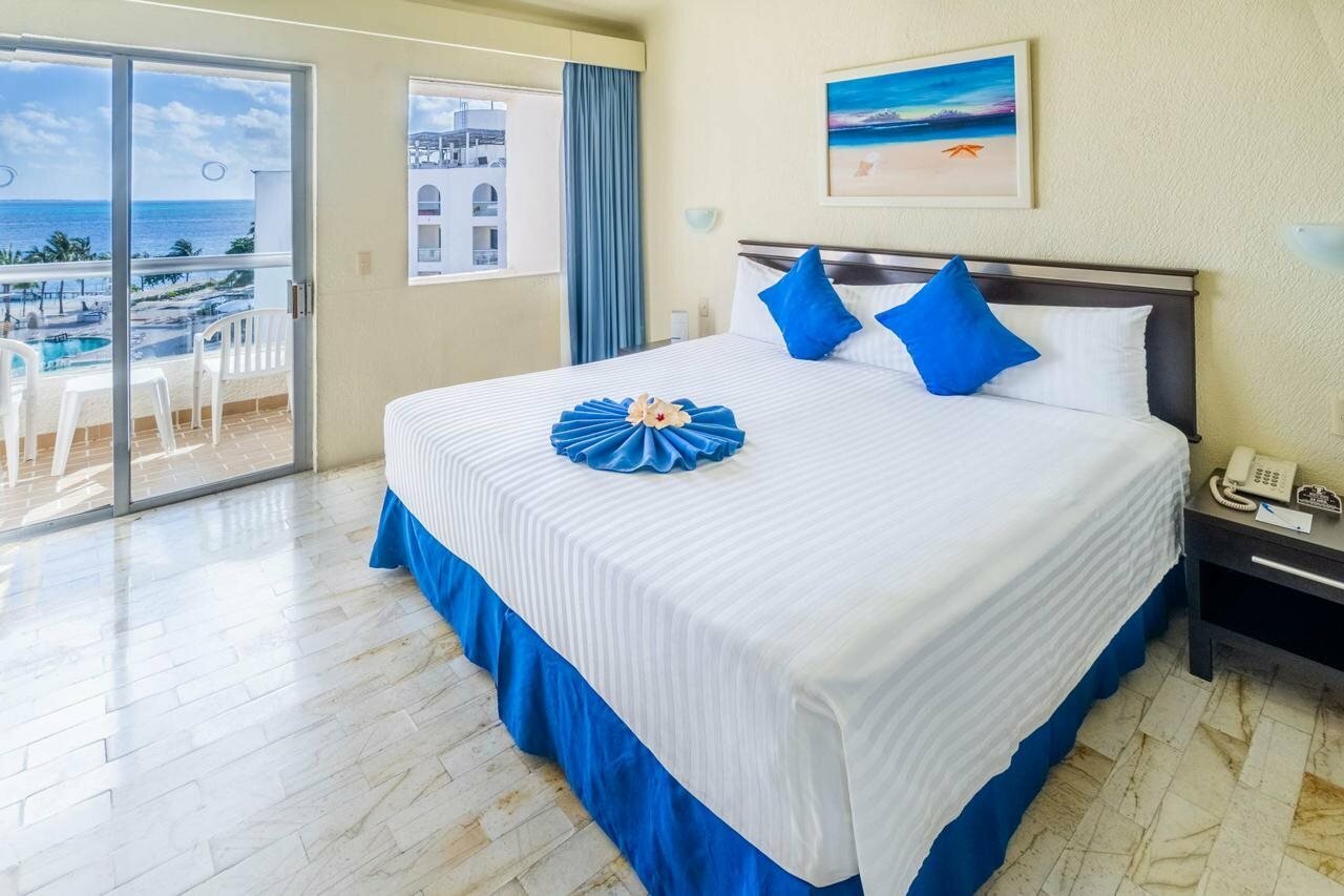 Фото Aquamarina Beach Hotel Cancún