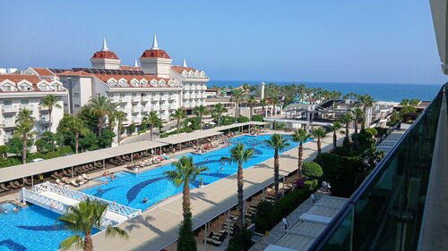 Lola Love porno aktrisa