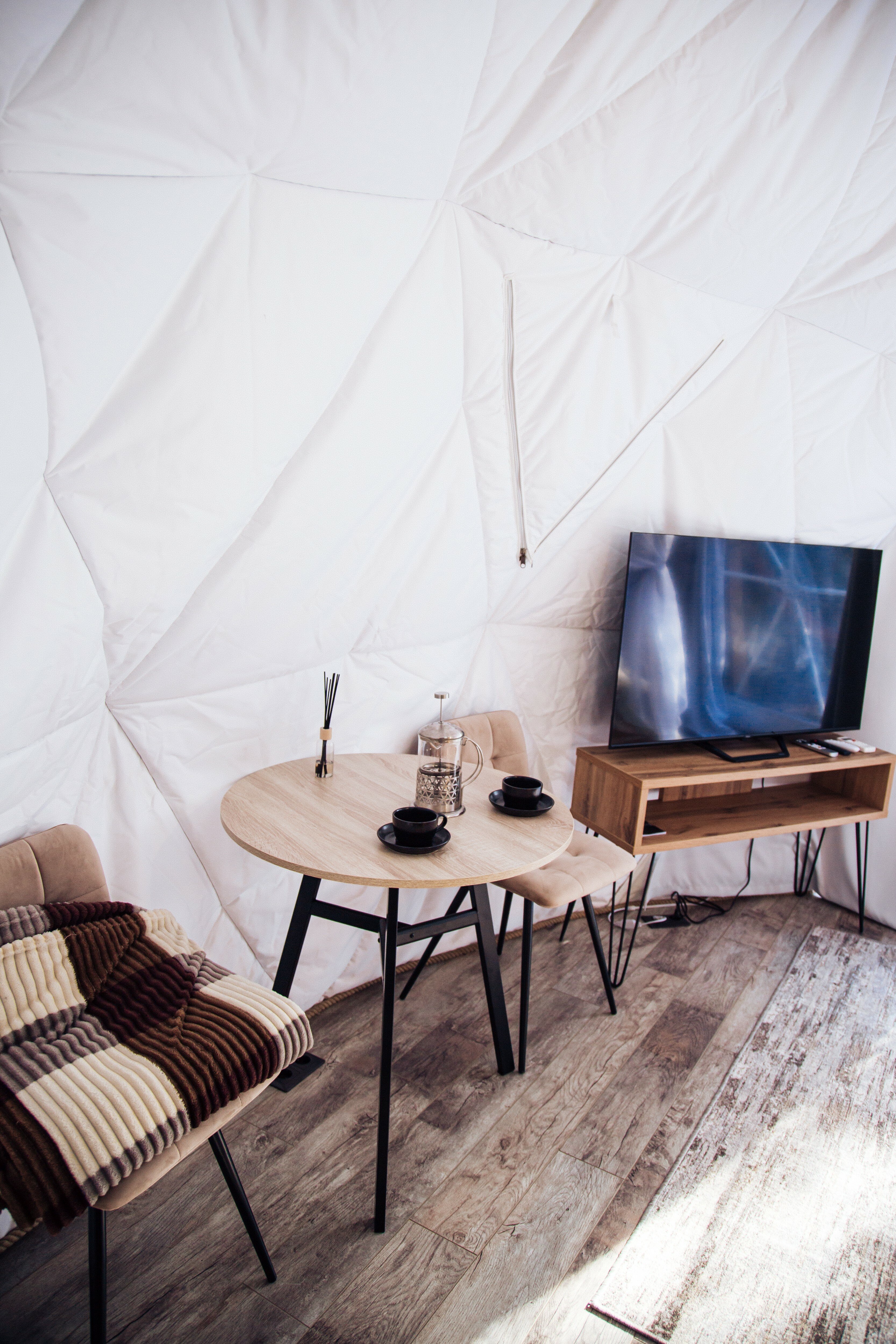 Фото Коттедж в лесу