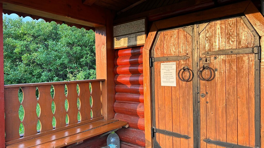 Chapel, memorial cross Chasovnya Ikony Bozhiyey Materi Kazanskaya V Plechyovo, Yaroslavl Oblast, photo