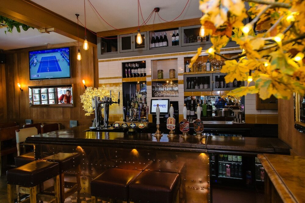 Фото The Fitzrovia Belle Hotel