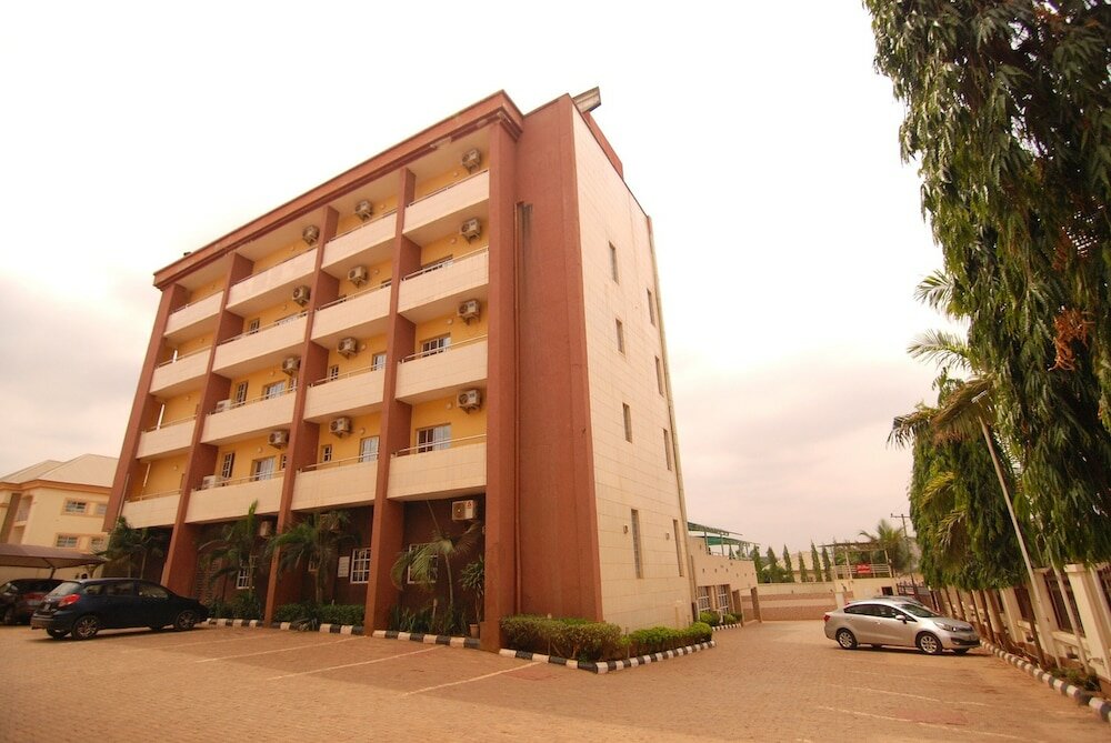 Фото Lapour Hotels Ltd