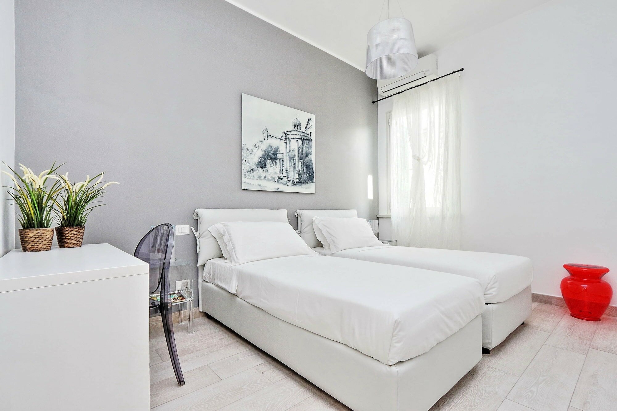 Фото Monti Apartments - My Extra Home